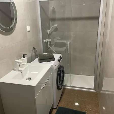 Апартаменти Need *