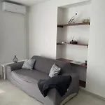 Need * Póla