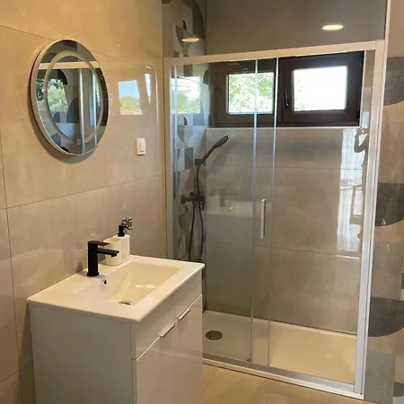 아파트 Need 풀라